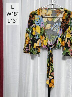 TIMING Large Tropical Floral Tie Front Crop Top Rayon Flutter Sleeve Festival EC